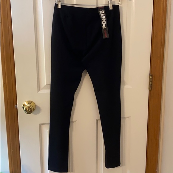 New Black Stretch Leggings w/ pleather details - Picture 6 of 6